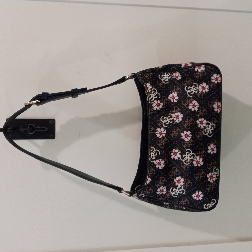 Handbag - Picture 2 of 14